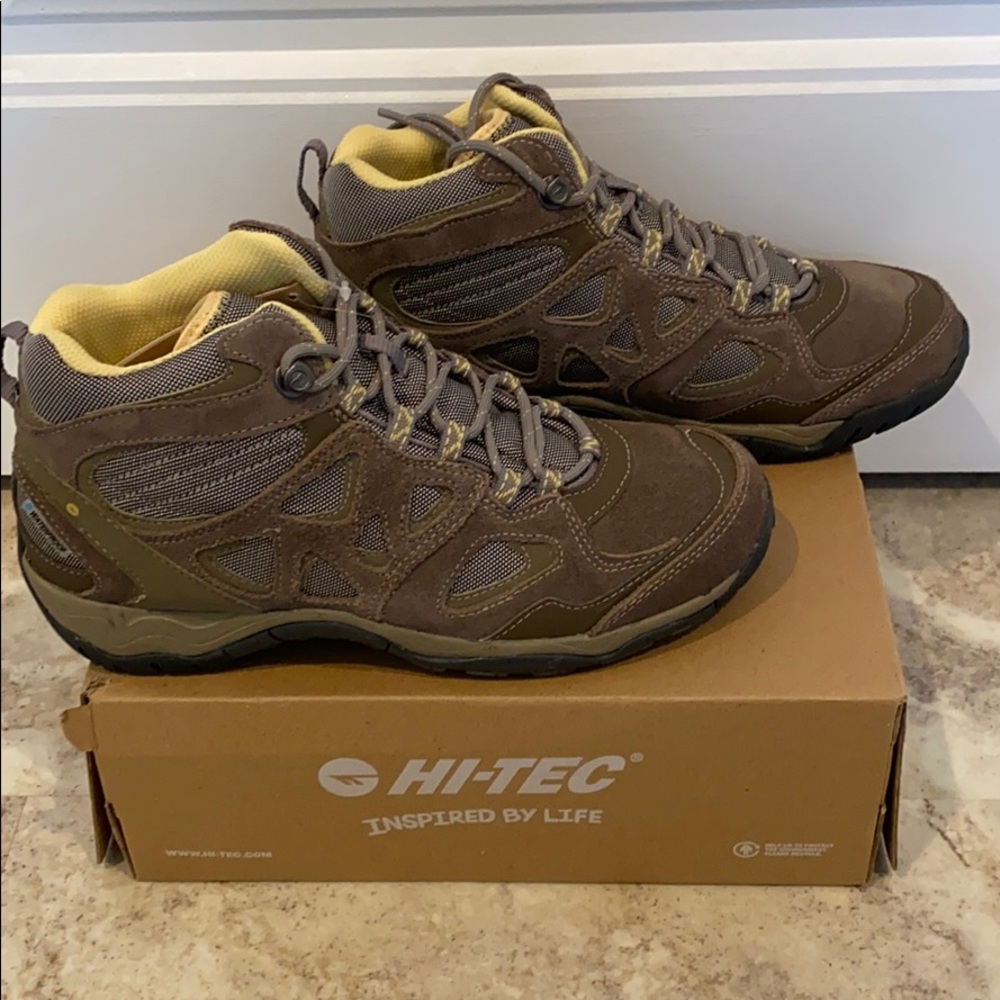 Hi-Tec Sienna Mid Waterproof Women’s Hiking Boots - Picture 3 of 5
